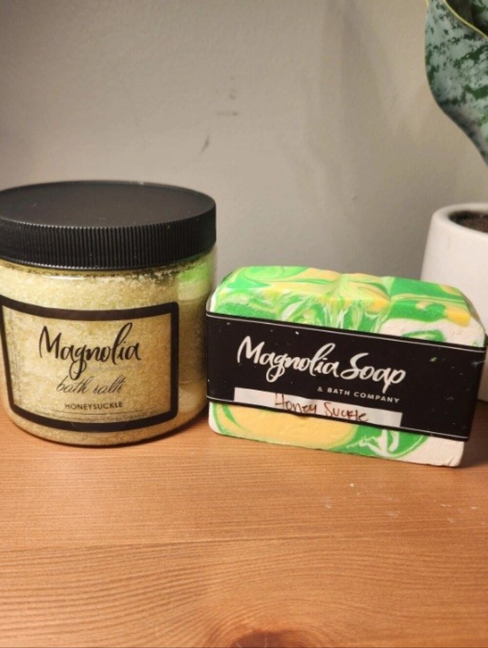 Magnolia Soap & Bath Company Honeysuckle Bath Set Bath Salt & Bar Soap